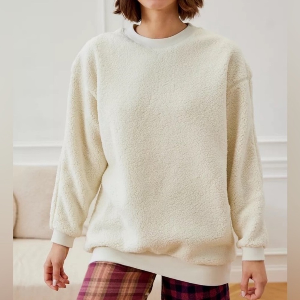 NWT Urban Outfitters Out From Under Oversized Sherpa Sweatshirt in Cream